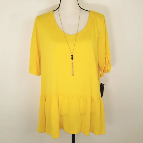 *NWT* AGB Gold Peplum Short Sleeve Top w/Ruched Sleeves & Necklace, size 1X - Picture 1 of 9